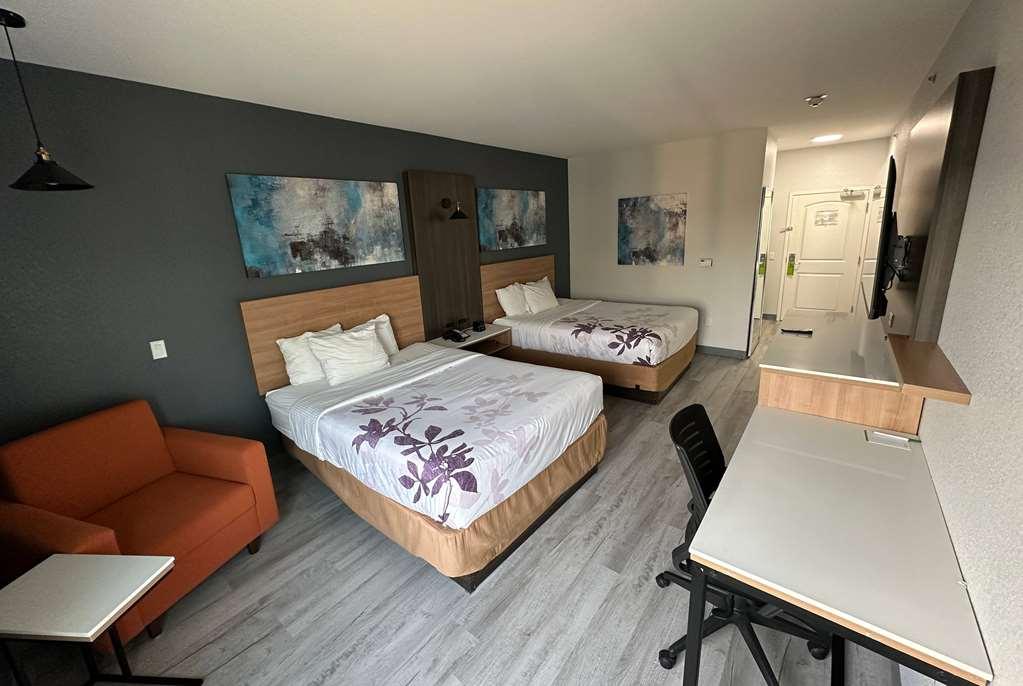 La Quinta Inn & Suites By Wyndham Ft Worth-Burleson Room photo