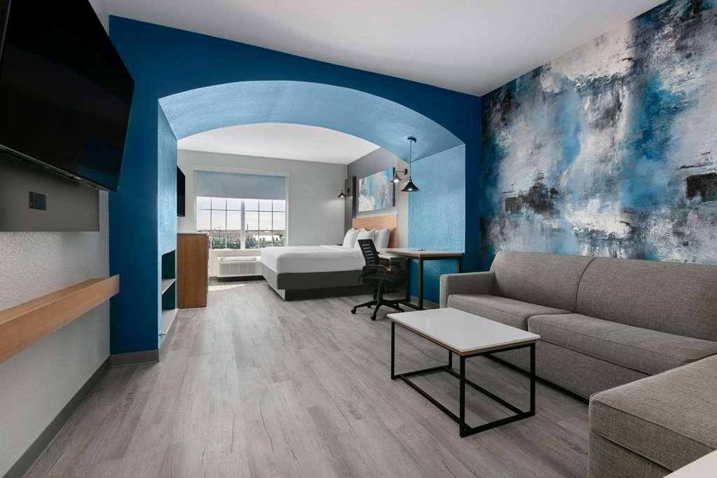 La Quinta Inn & Suites By Wyndham Ft Worth-Burleson Room photo